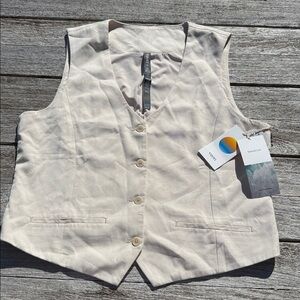VUORI‎ Coastline Vest MILKWEED SIZE XL NWT